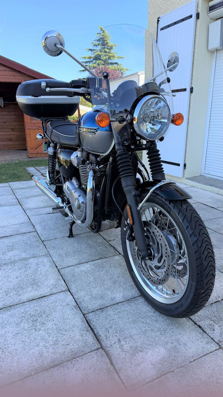 Photo TRIUMPH BONNEVILLE