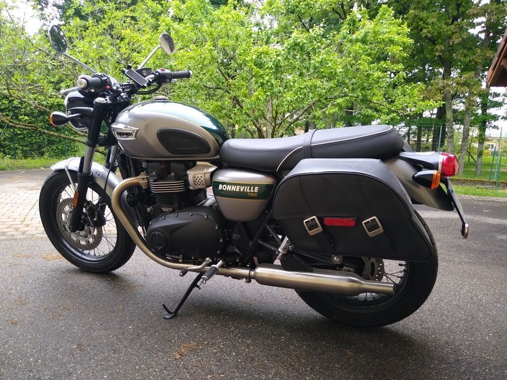 Photo TRIUMPH BONNEVILLE 900