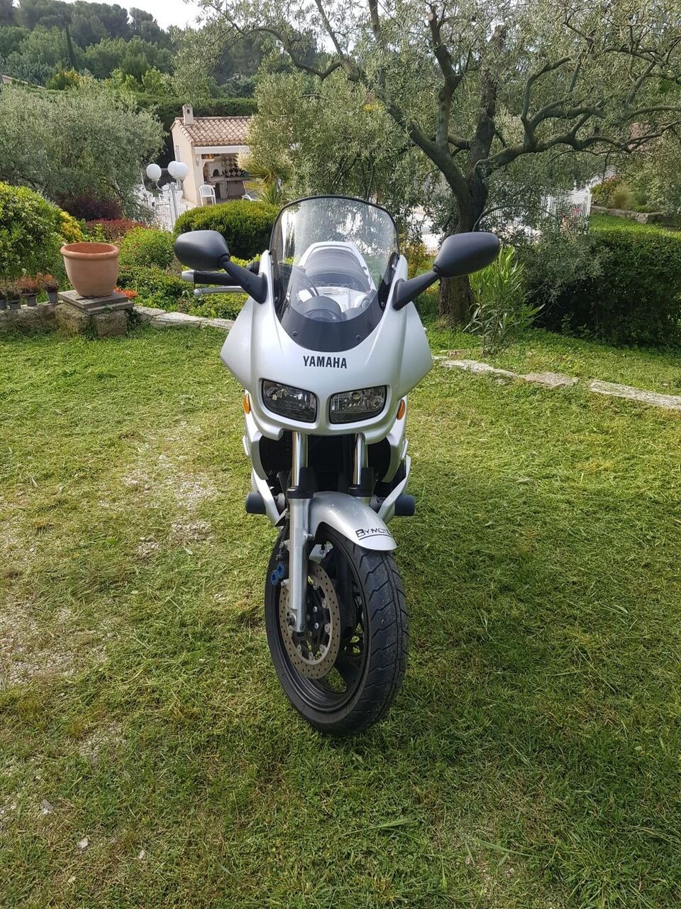 Photo YAMAHA FAZER 600