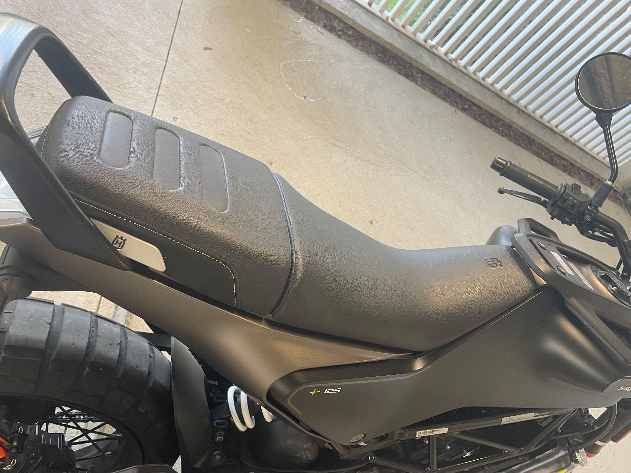 Photo HUSQVARNA SVARTPILEN