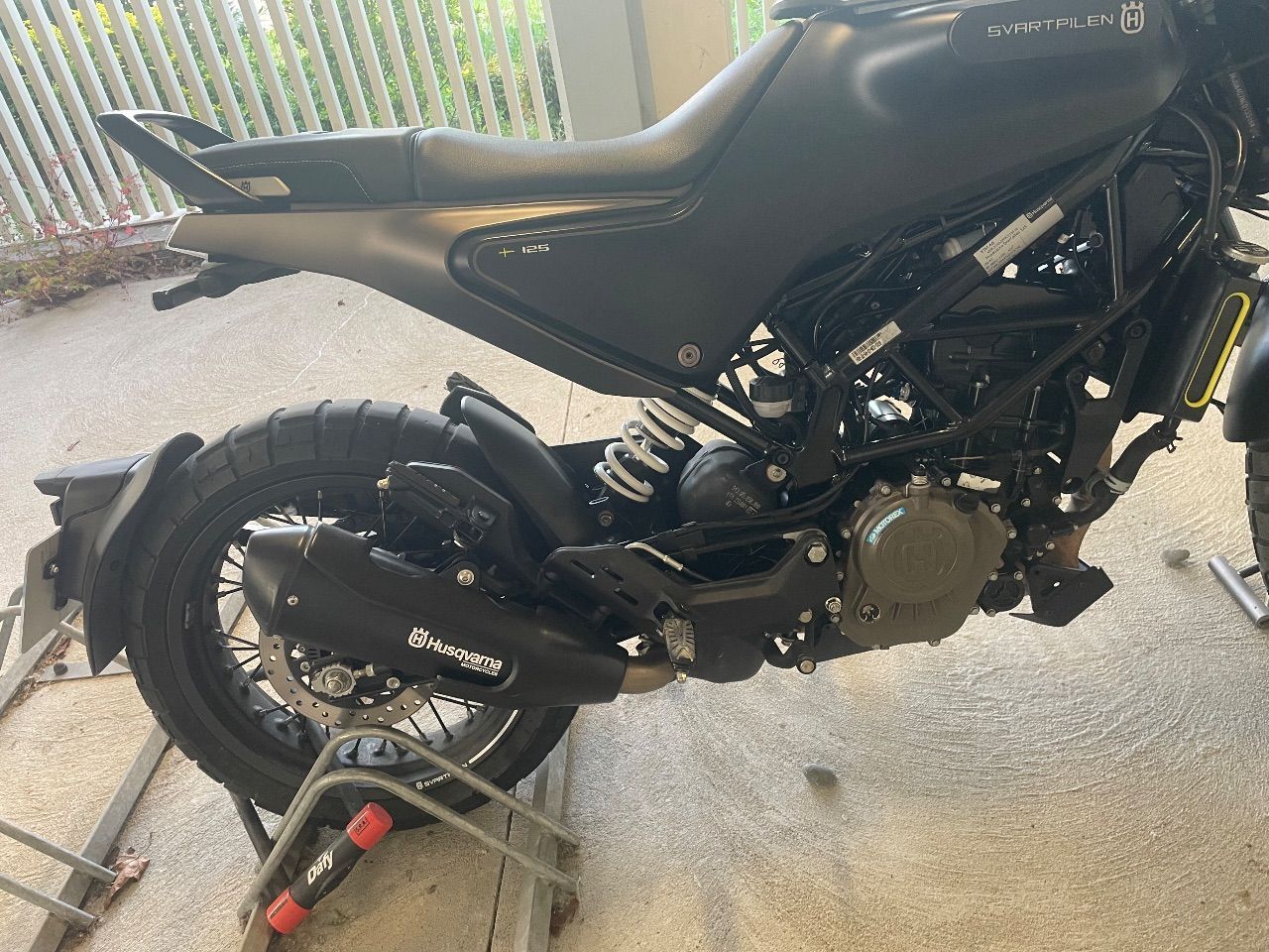 Photo HUSQVARNA SVARTPILEN