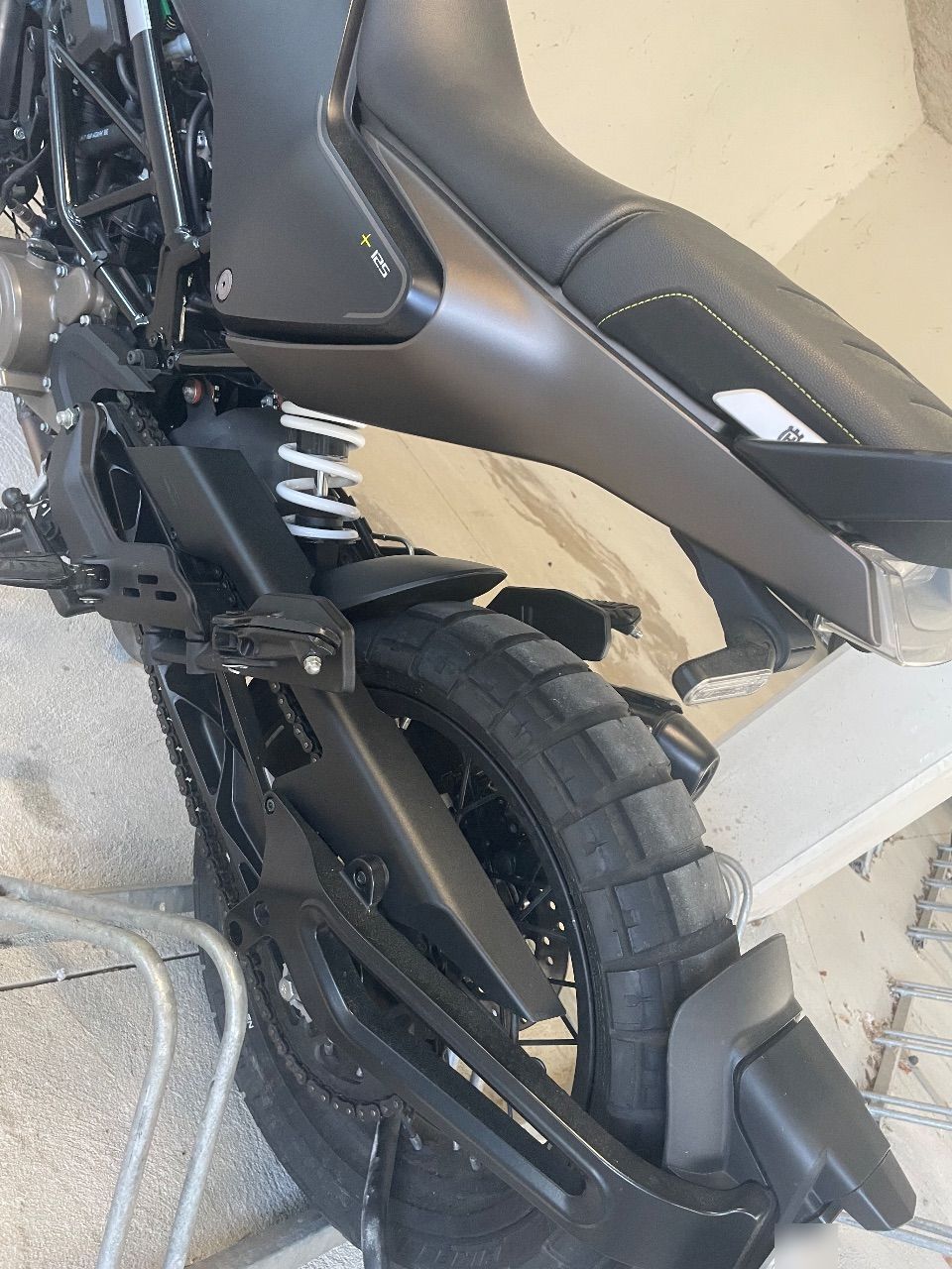 Photo HUSQVARNA SVARTPILEN