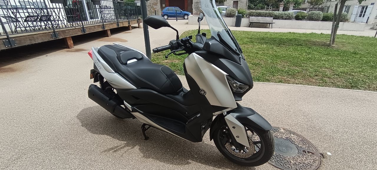 Photo YAMAHA XMAX 300