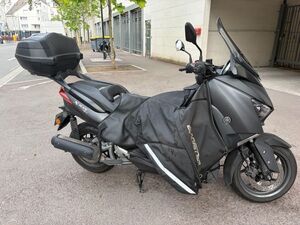 YAMAHA X-MAX 125