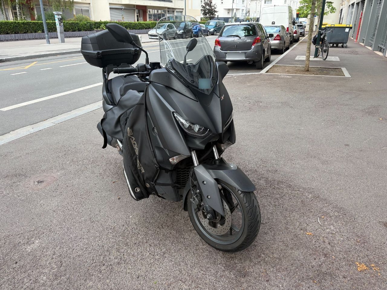 Photo YAMAHA X-MAX 125