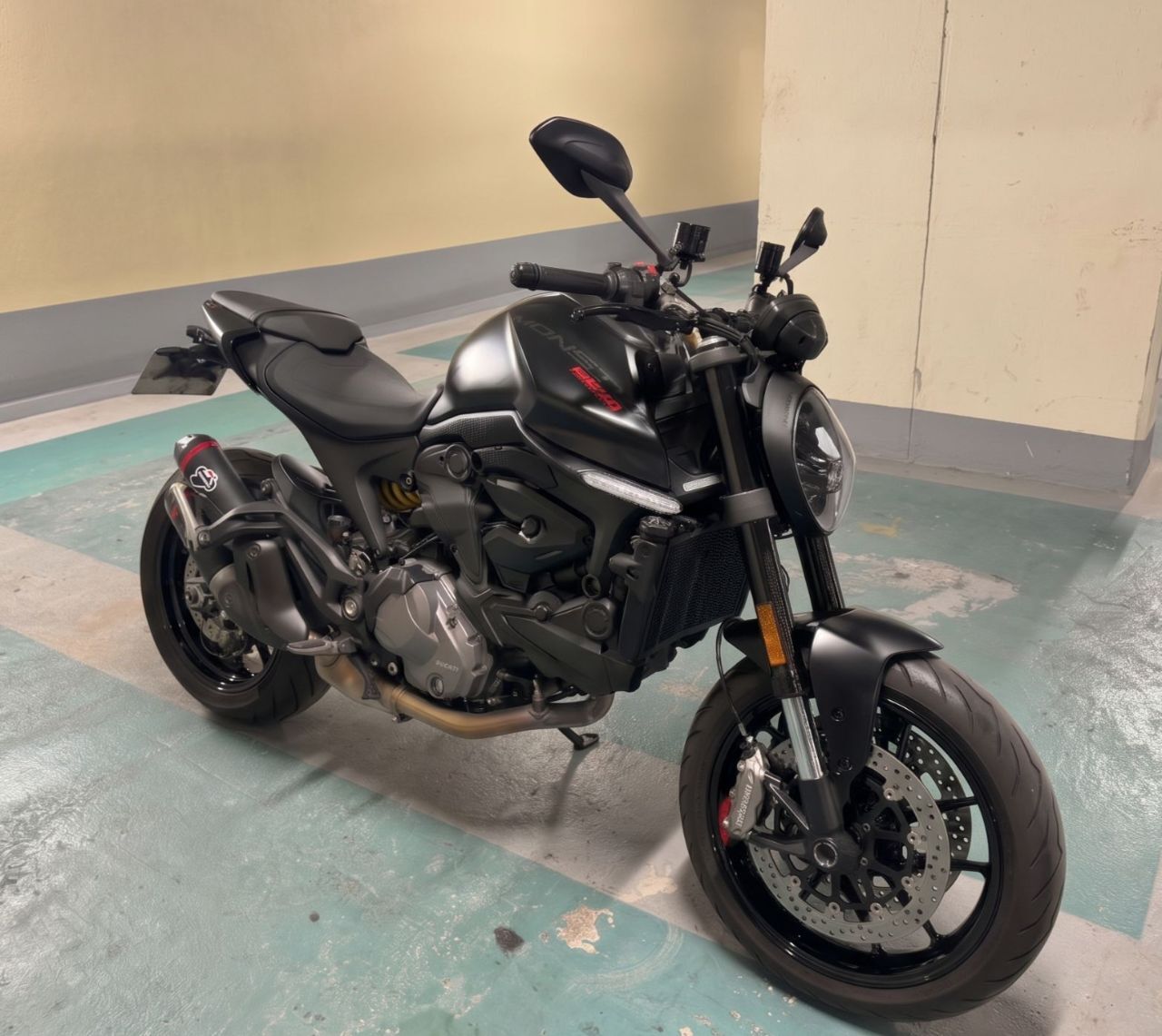 Photo DUCATI MONSTER 937