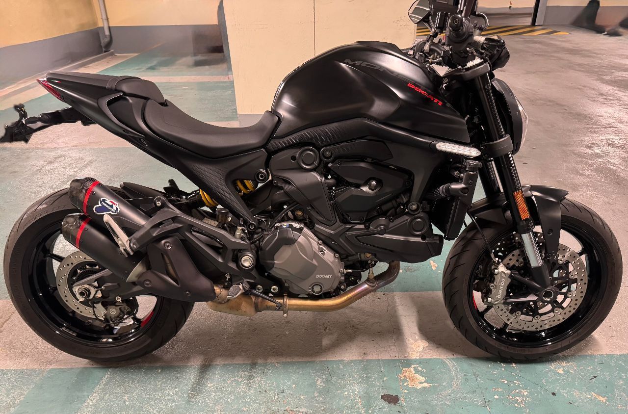 Photo DUCATI MONSTER 937