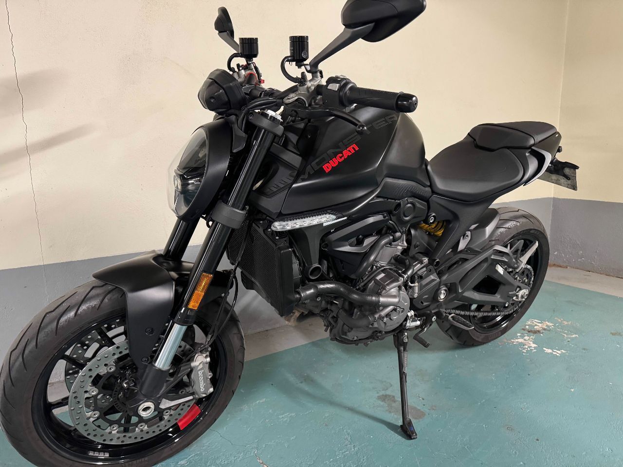 Photo DUCATI MONSTER 937