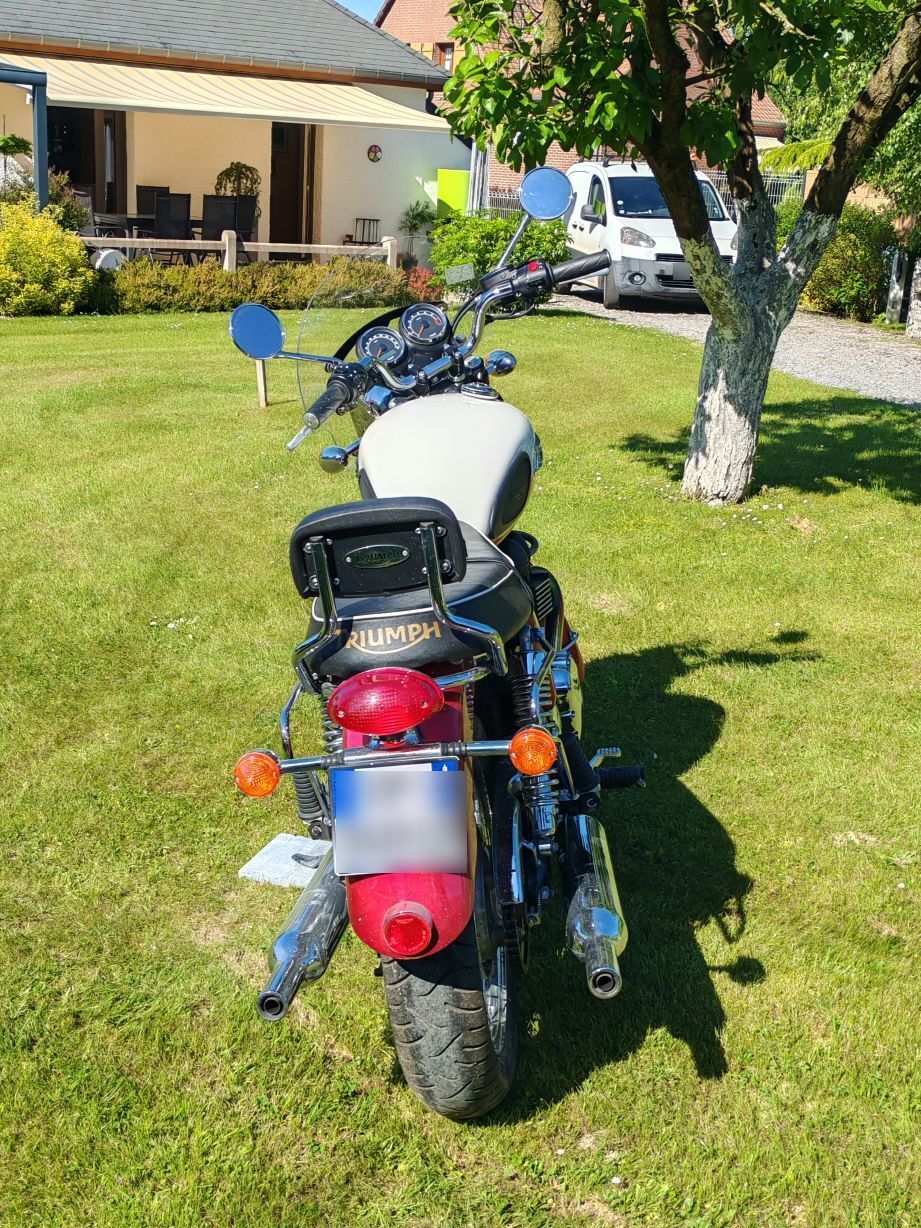 Photo TRIUMPH BONNEVILLE 865