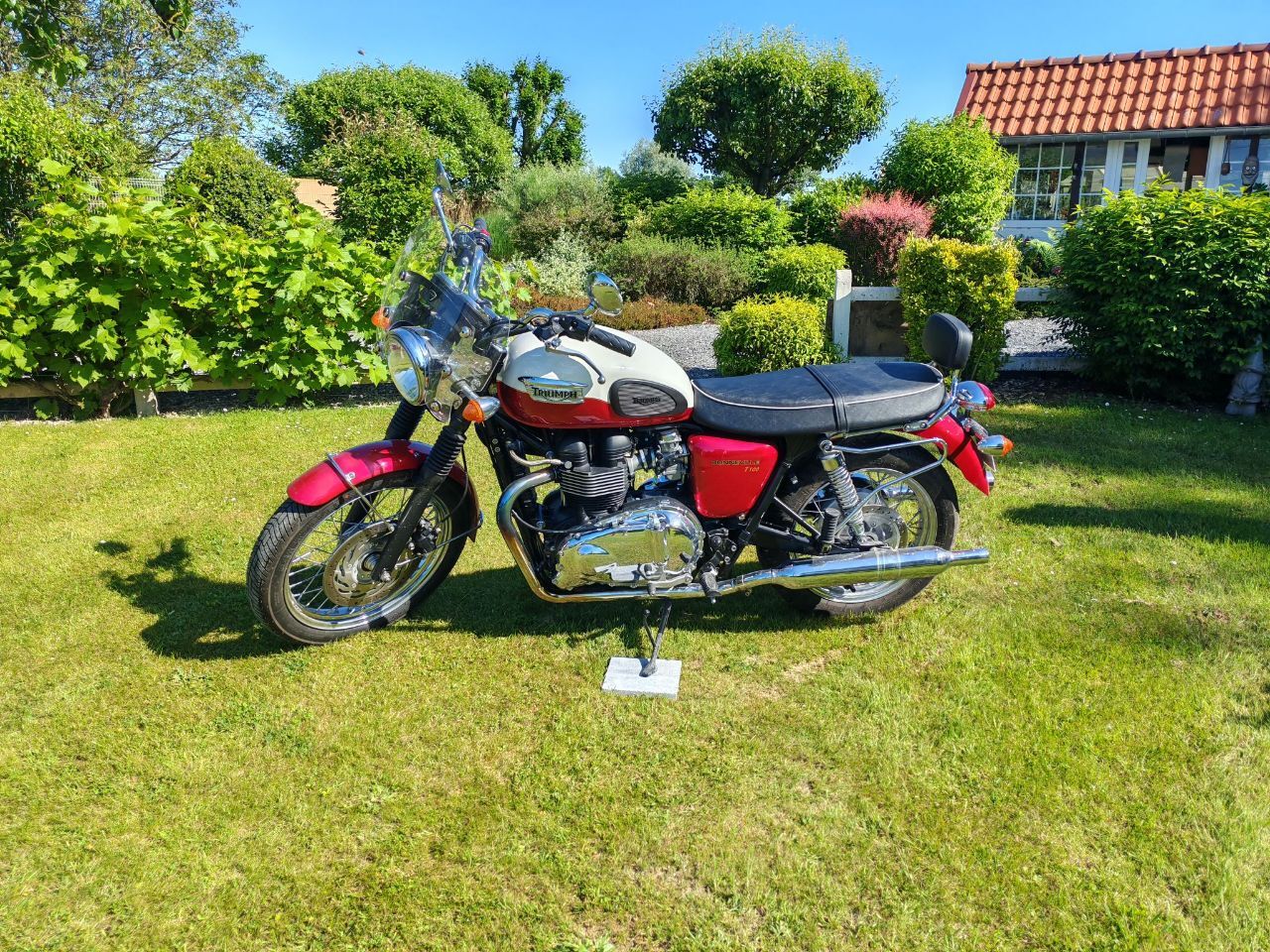 Photo TRIUMPH BONNEVILLE 865