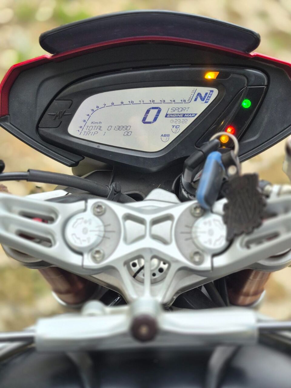 Photo MV AGUSTA BRUTALE 800