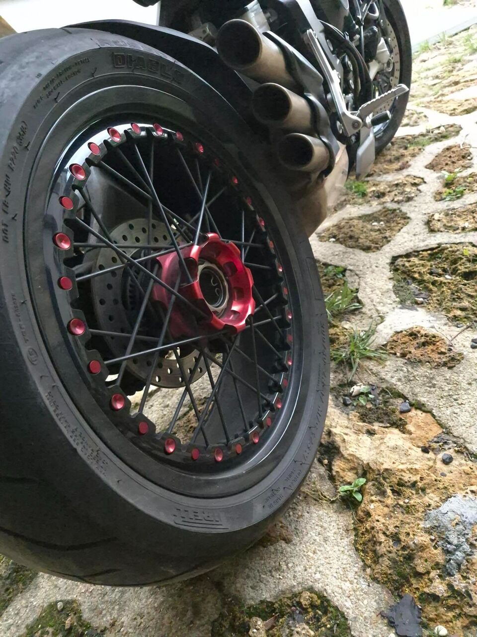 Photo MV AGUSTA BRUTALE 800