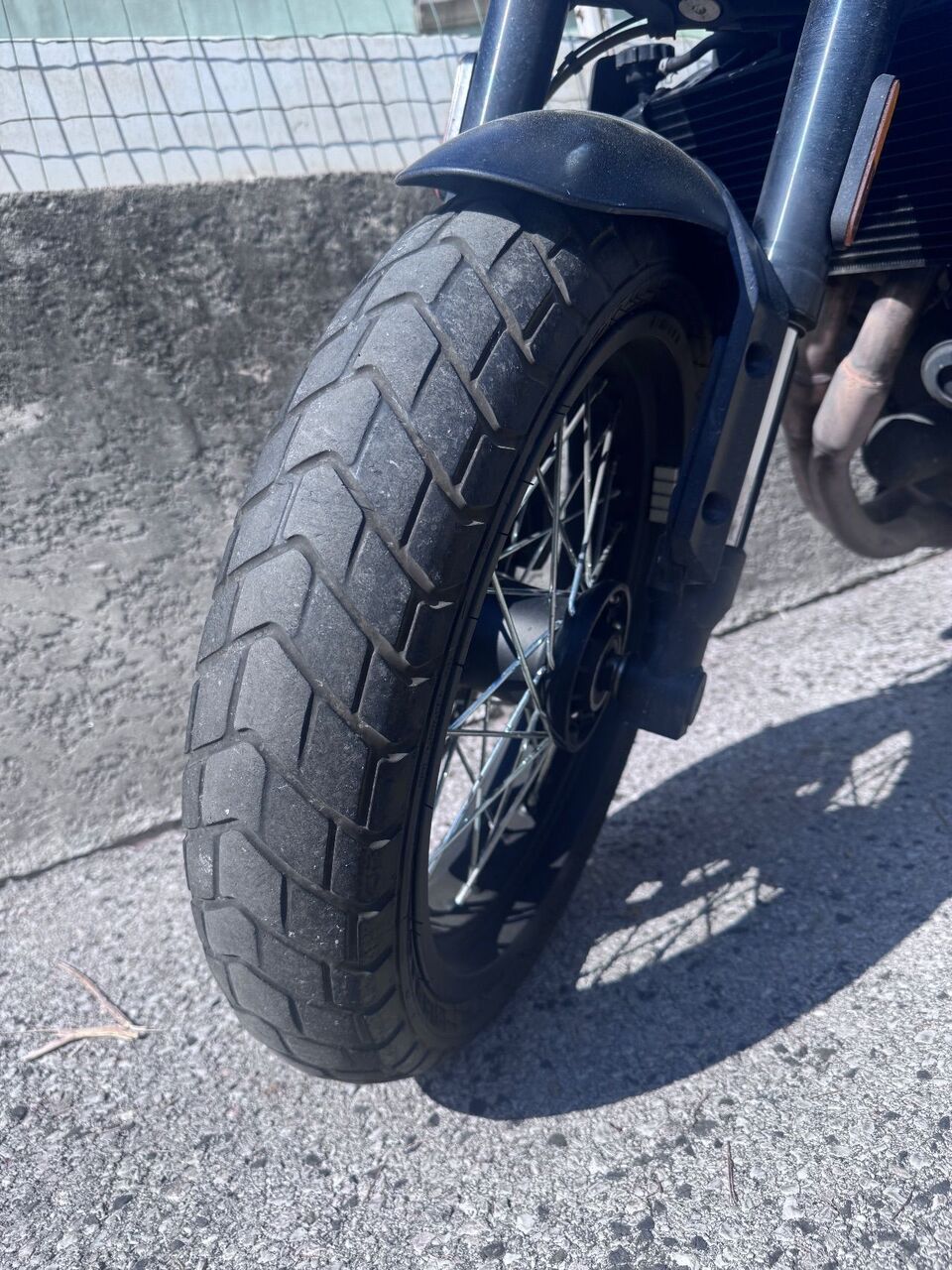 Photo BRIXTON CROSSFIRE 500