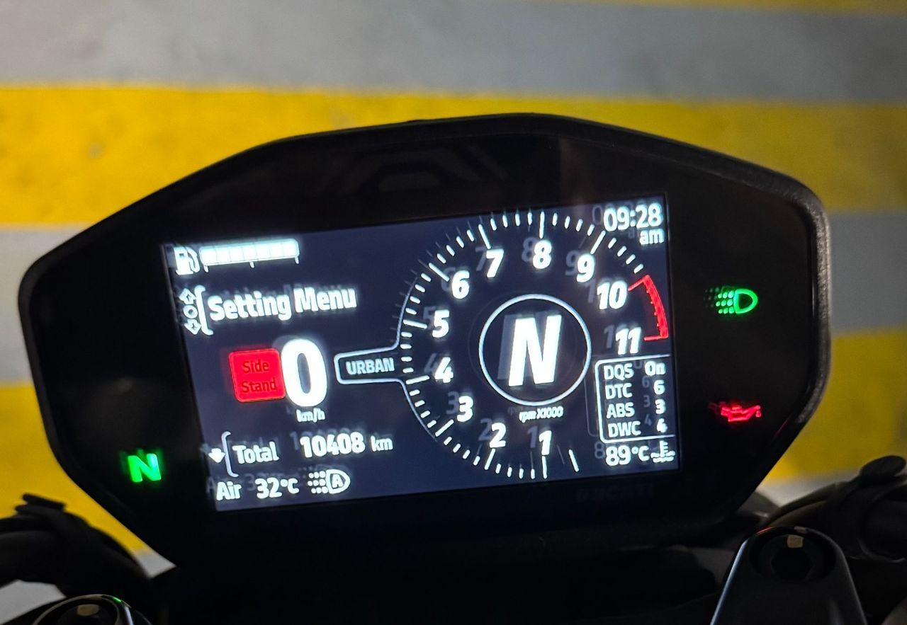 Photo DUCATI MONSTER 937