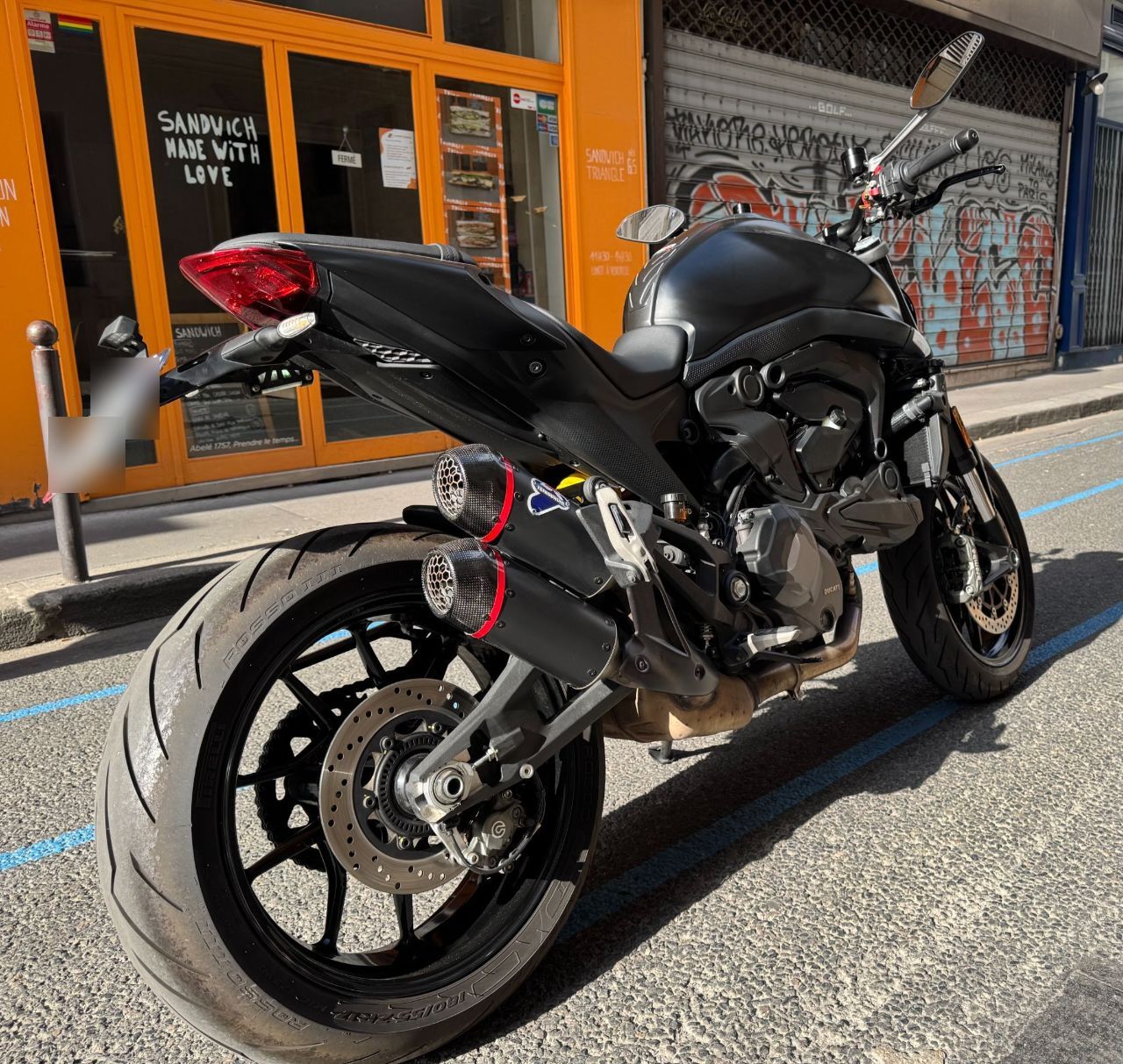 Photo DUCATI MONSTER 937