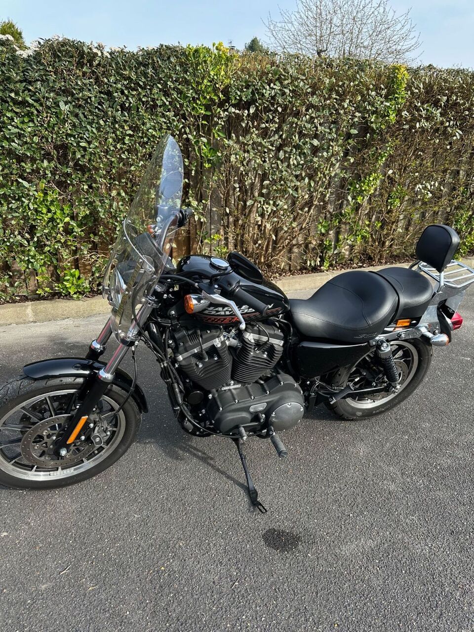 Photo HARLEY DAVIDSON 883