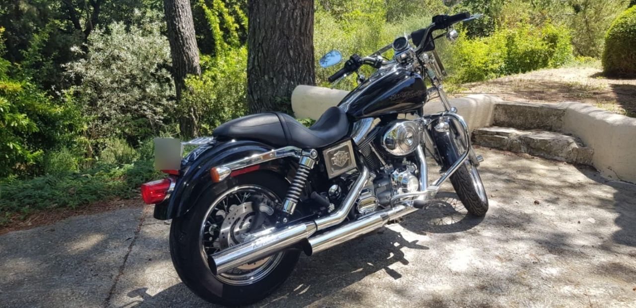 Photo HARLEY DAVIDSON SUPER
