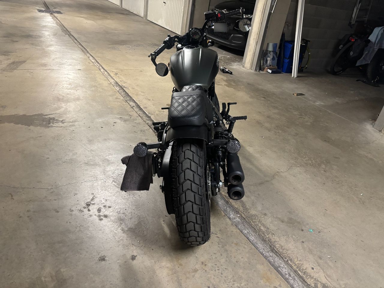 Photo INDIAN SCOUT BOBBER