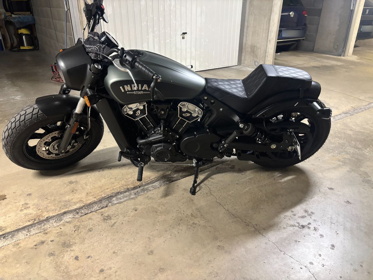 Photo INDIAN SCOUT BOBBER