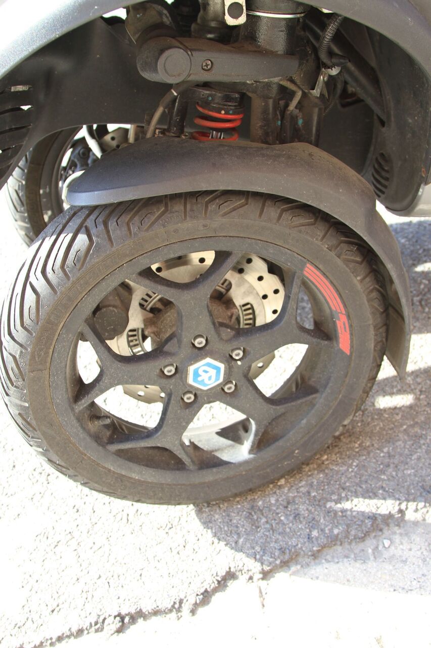 Photo PIAGGIO MP3 350 LT ABS