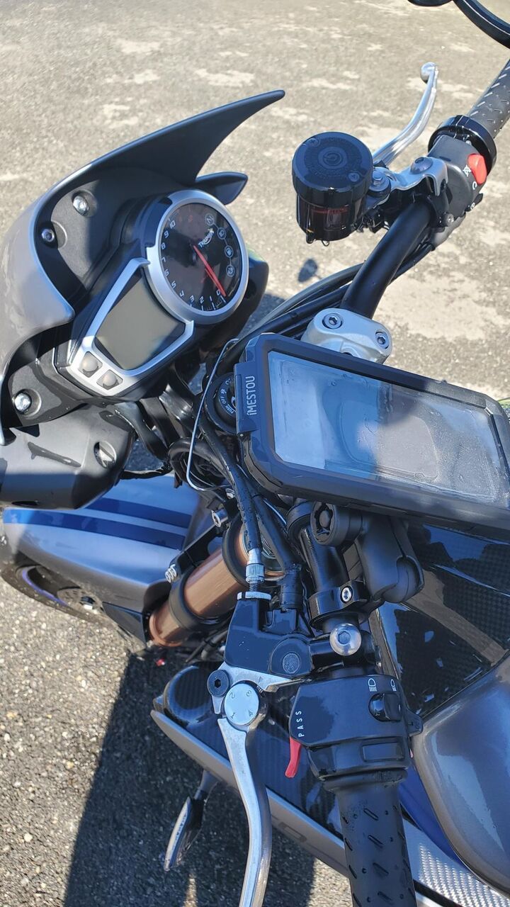 Photo TRIUMPH SPEED TRIPLE