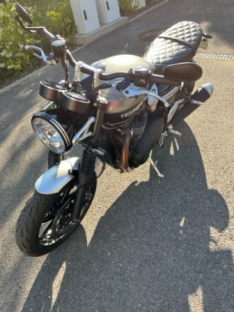 Photo TRIUMPH SPEED TWIN ABS
