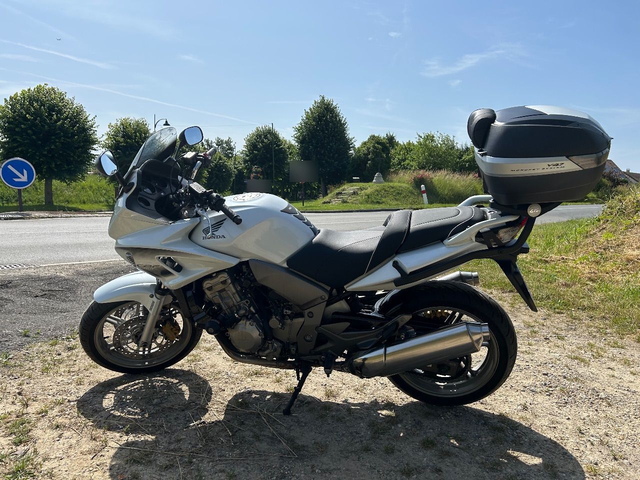 Photo HONDA CBF 1000 F