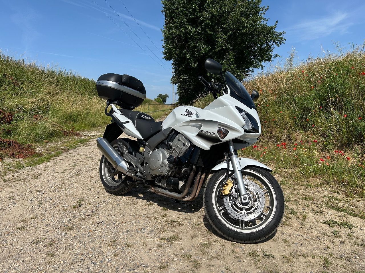 Photo HONDA CBF 1000 F