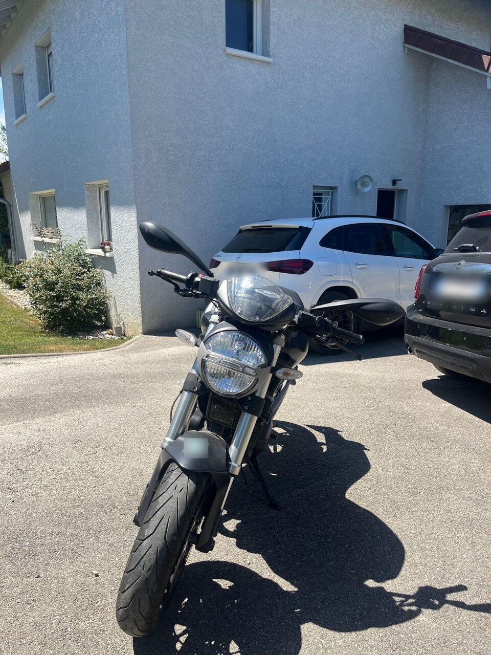 Photo DUCATI MONSTER 696
