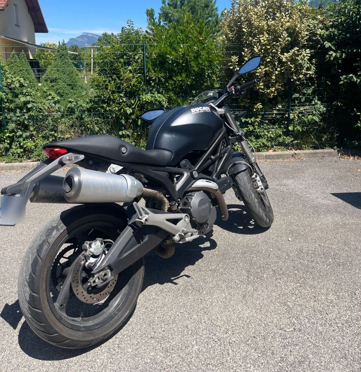 Photo DUCATI MONSTER 696