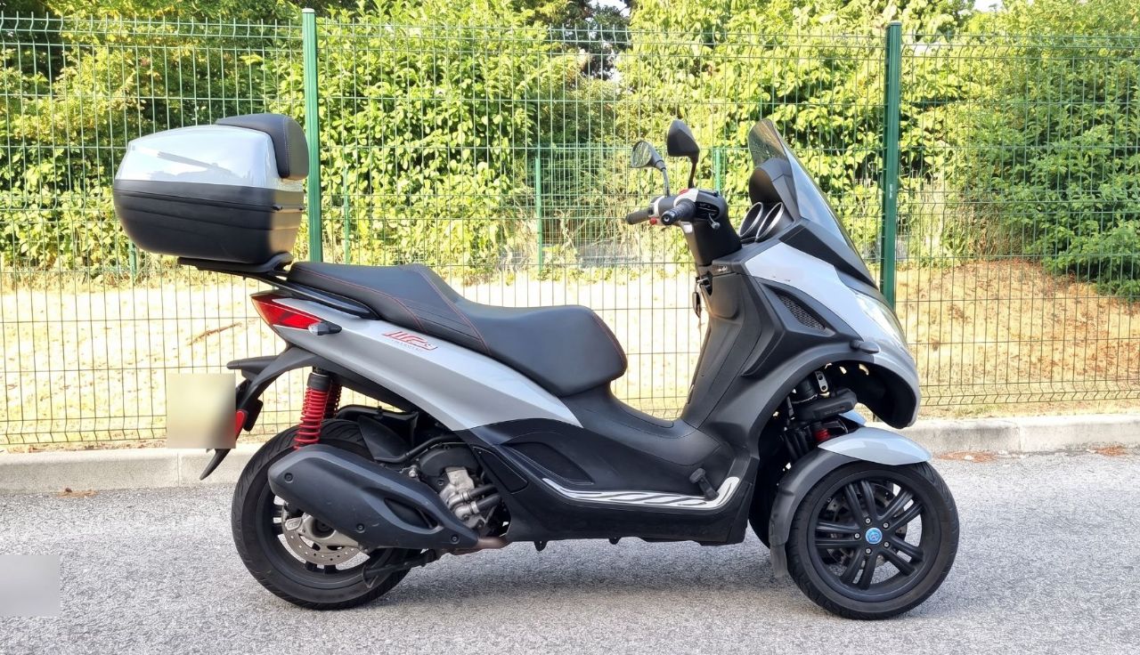 PIAGGIO MP3 300 HPE occasion Bonnie & Car