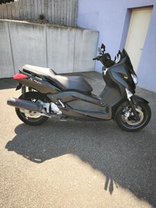 YAMAHA XMAX 125